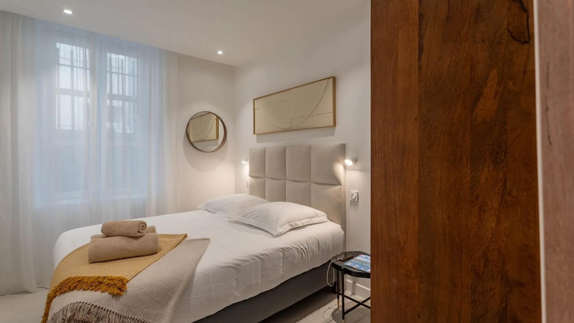 Апартаменты Le Balcon Du Vieux-Port Марсель 0*,  Франция